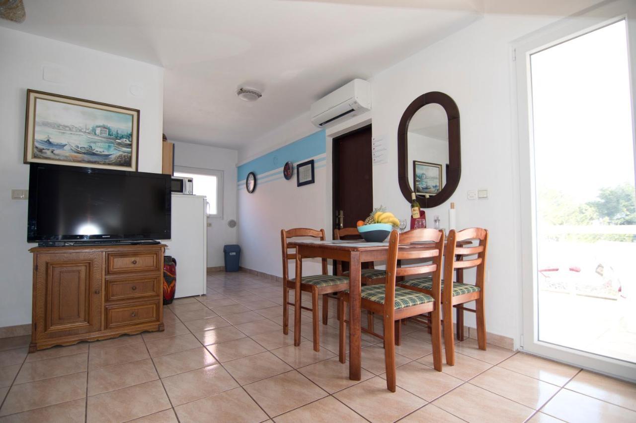 Apartmani Juric Vir Exterior foto