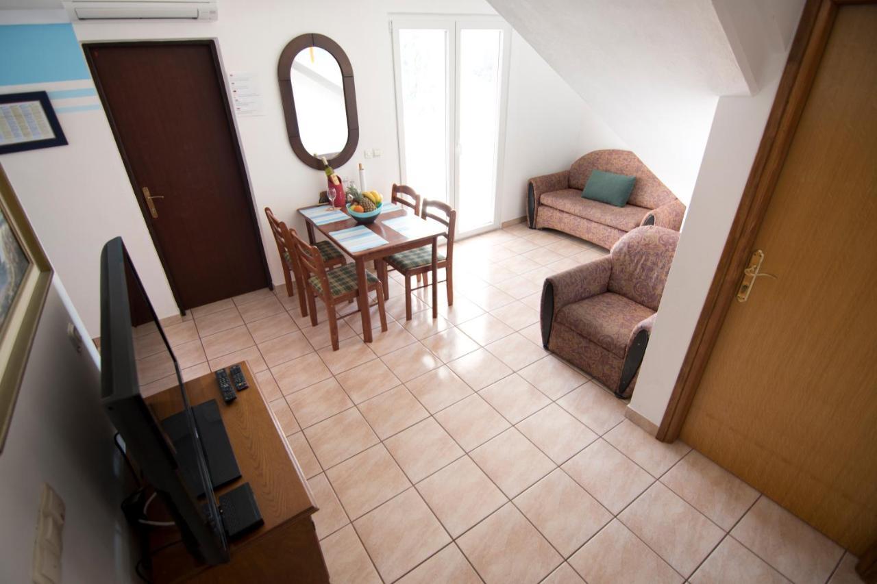 Apartmani Juric Vir Exterior foto