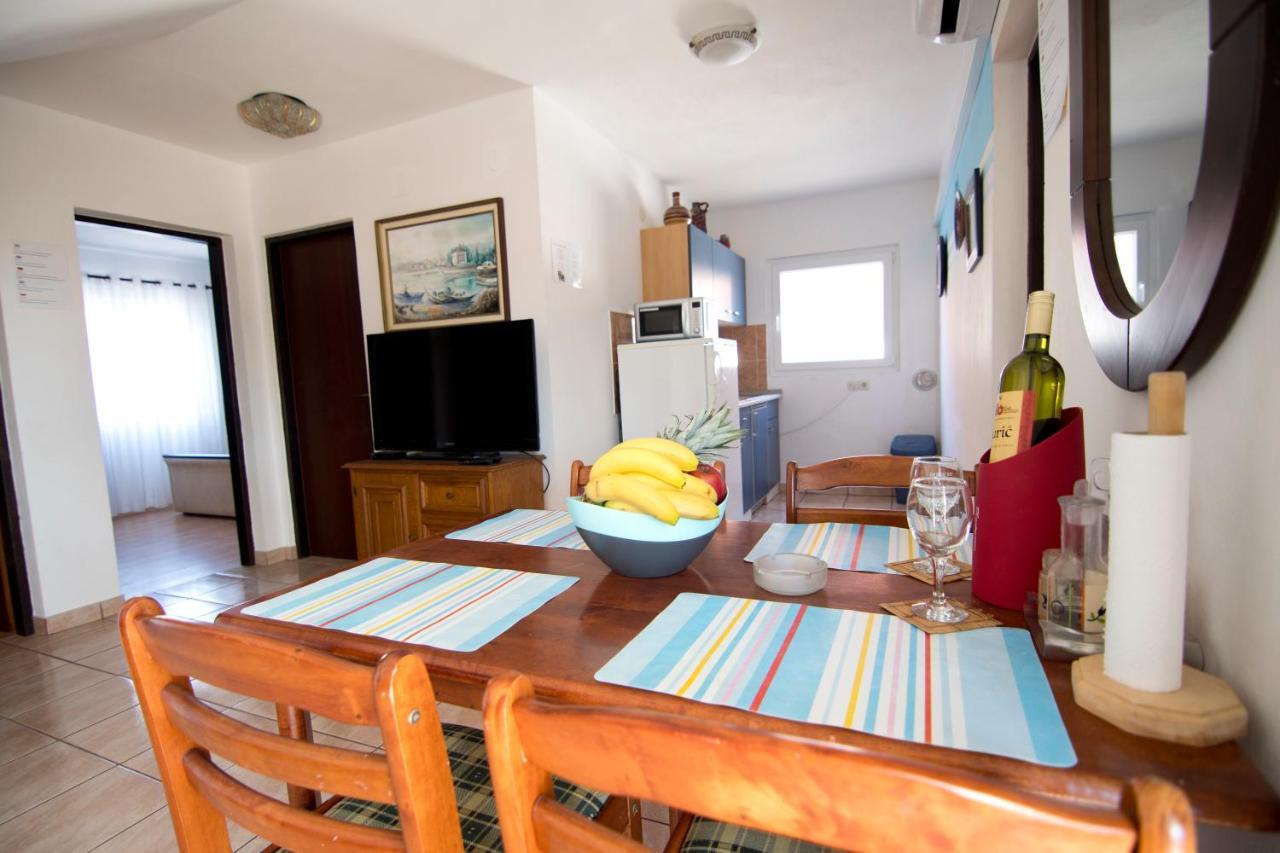 Apartmani Juric Vir Exterior foto