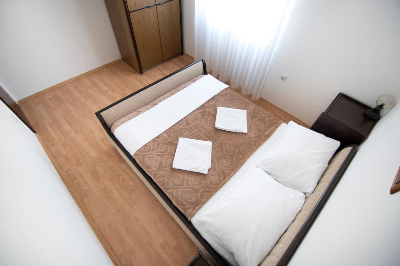 Apartmani Juric Vir Exterior foto