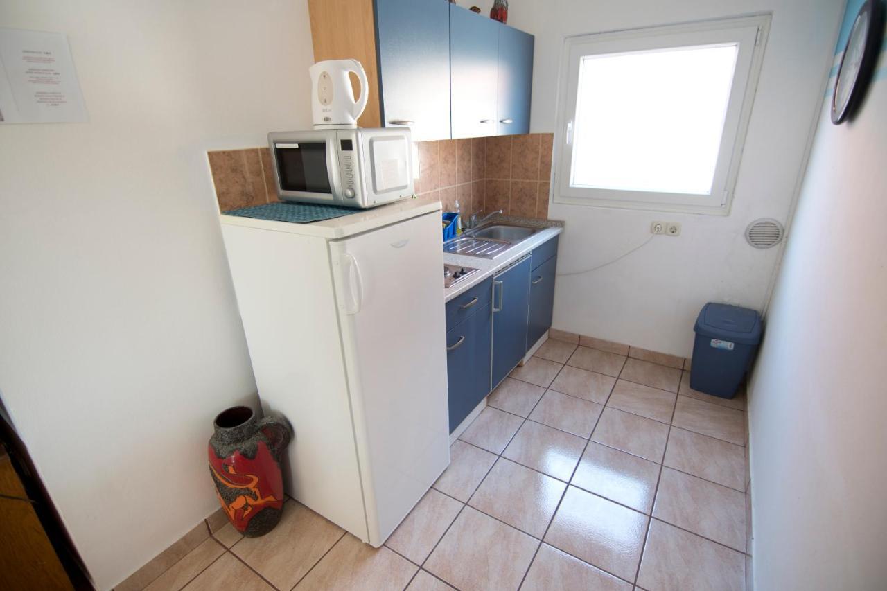 Apartmani Juric Vir Exterior foto
