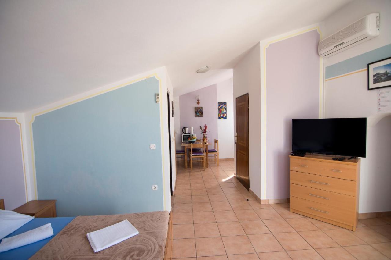 Apartmani Juric Vir Exterior foto