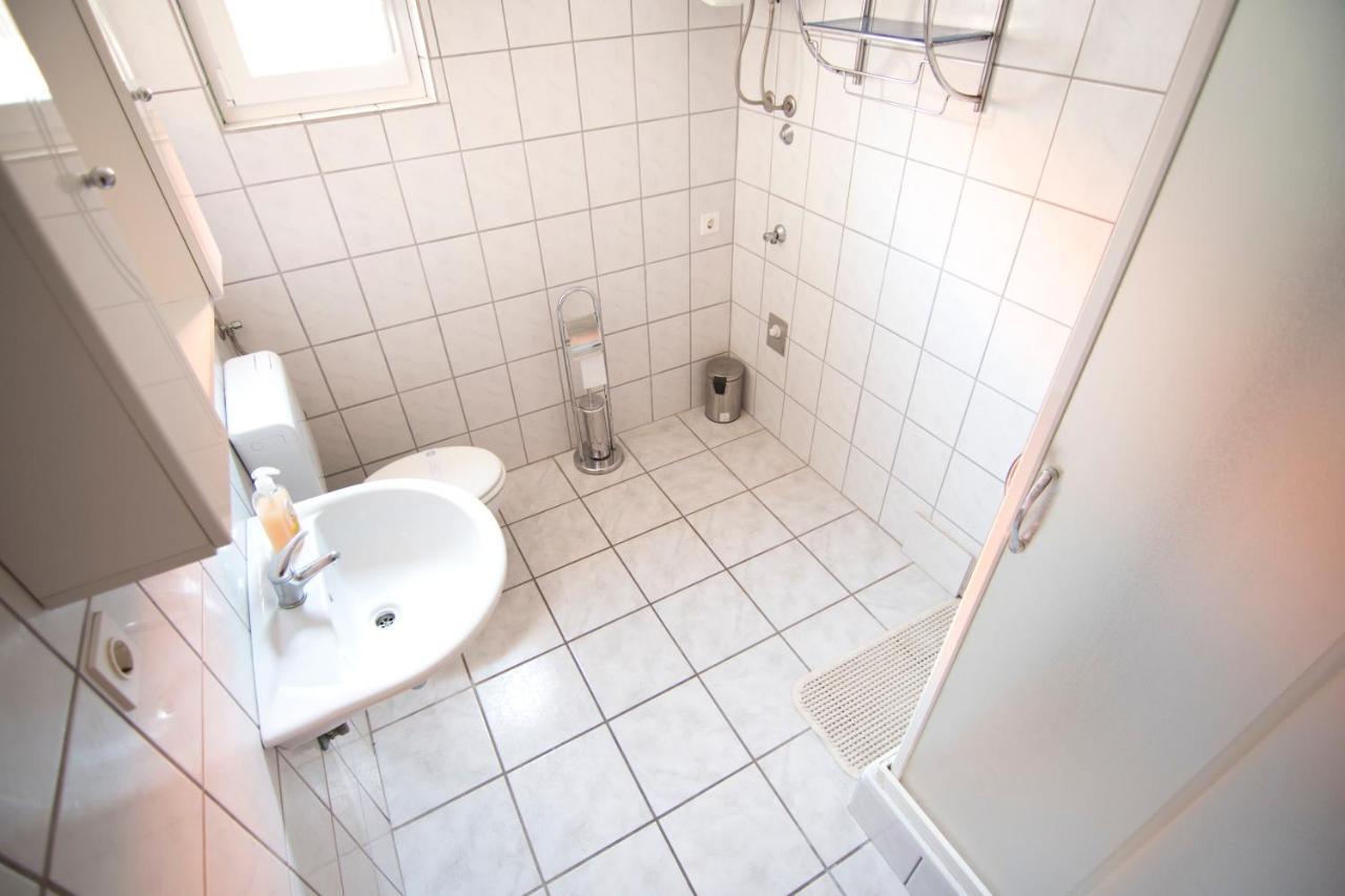 Apartmani Juric Vir Exterior foto