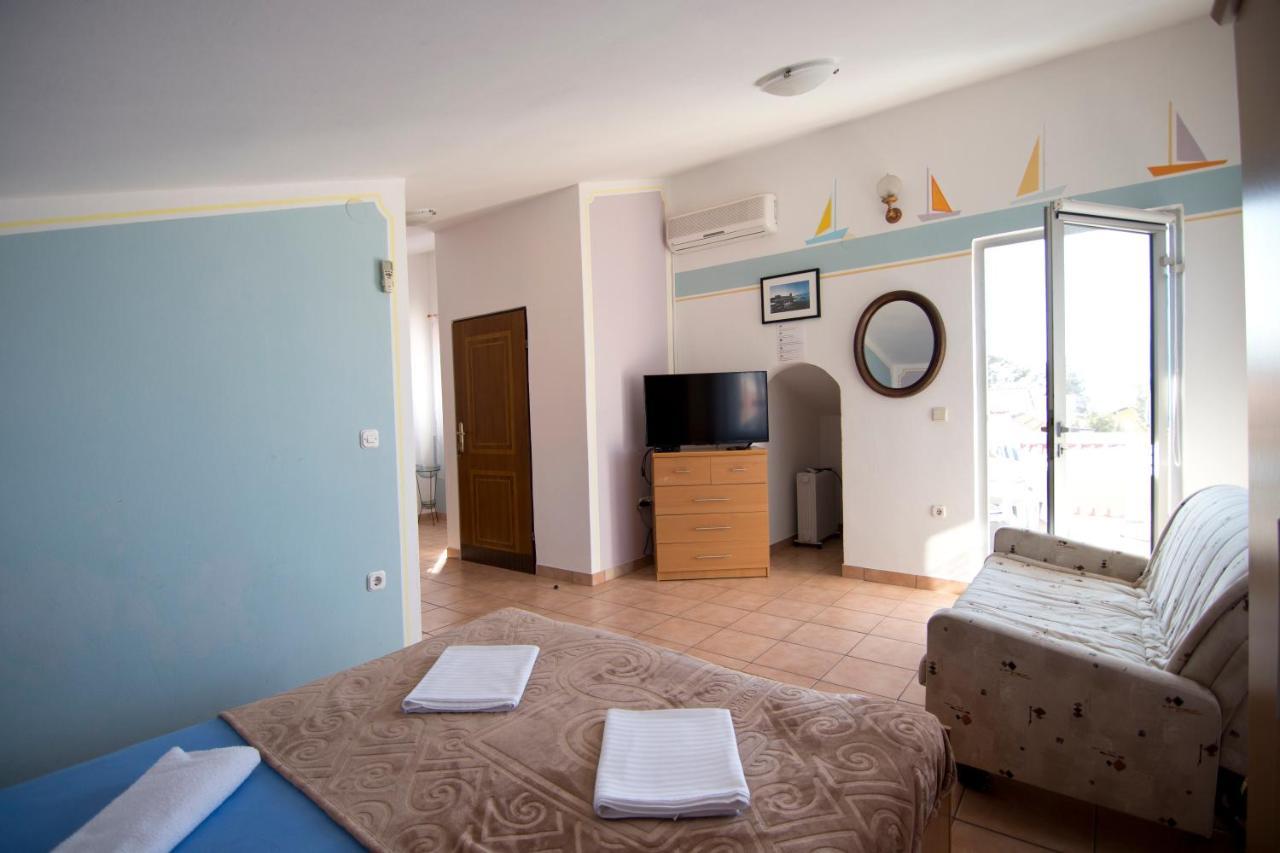 Apartmani Juric Vir Exterior foto