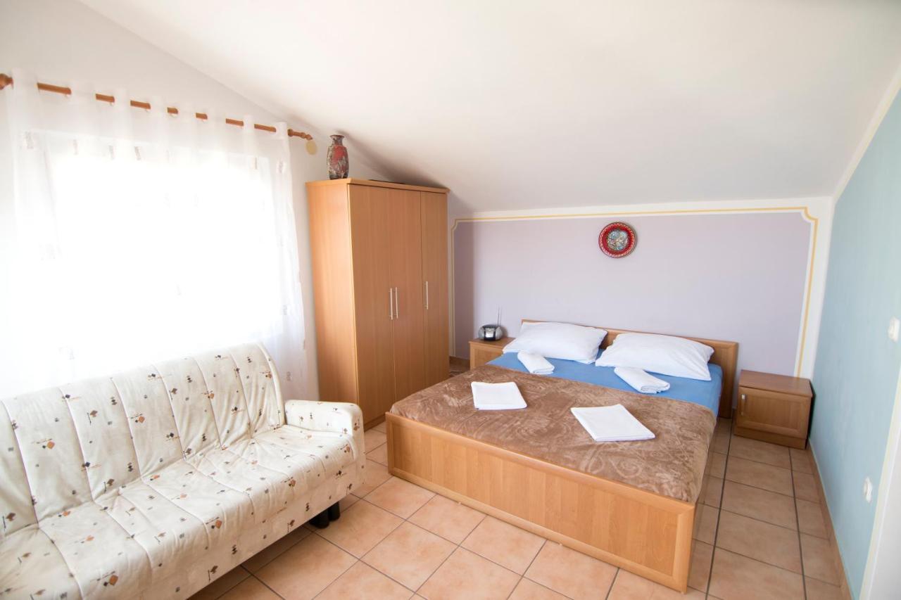 Apartmani Juric Vir Exterior foto